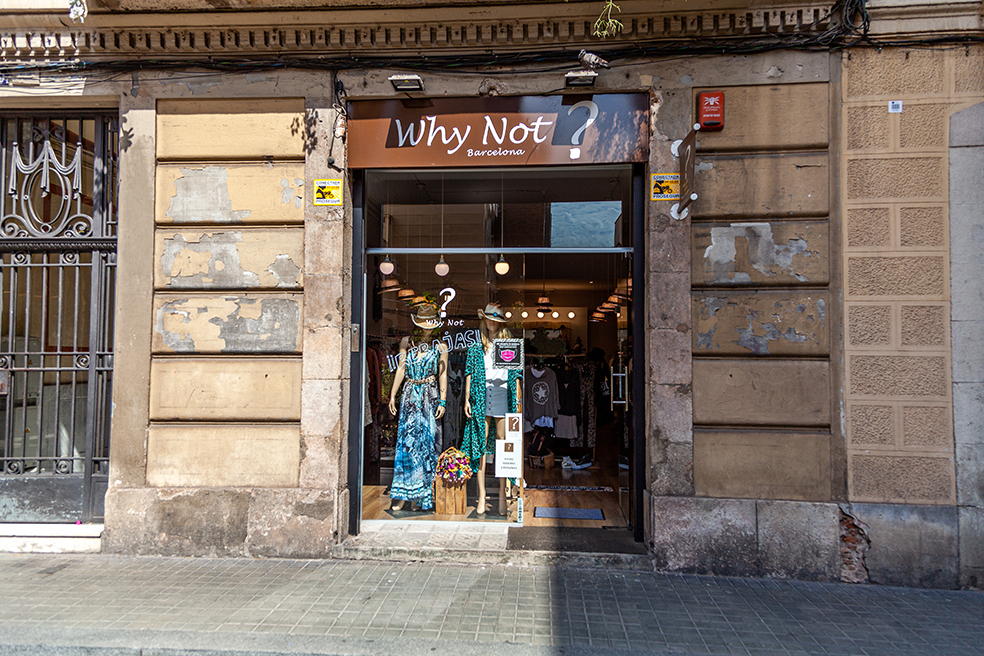 Carteles Generalmente Seminario WHY NOT? Tienda de Ropa boho chic, casual, hippie en Barcelona